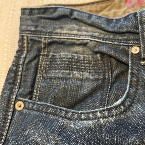 #3333. UnionBay Straight Jeans Slightly Distressed. Size 32X32 NWT - Picture 5 of 13